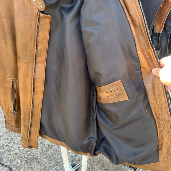 Men’s Leather Jacket - Picture 5 of 5